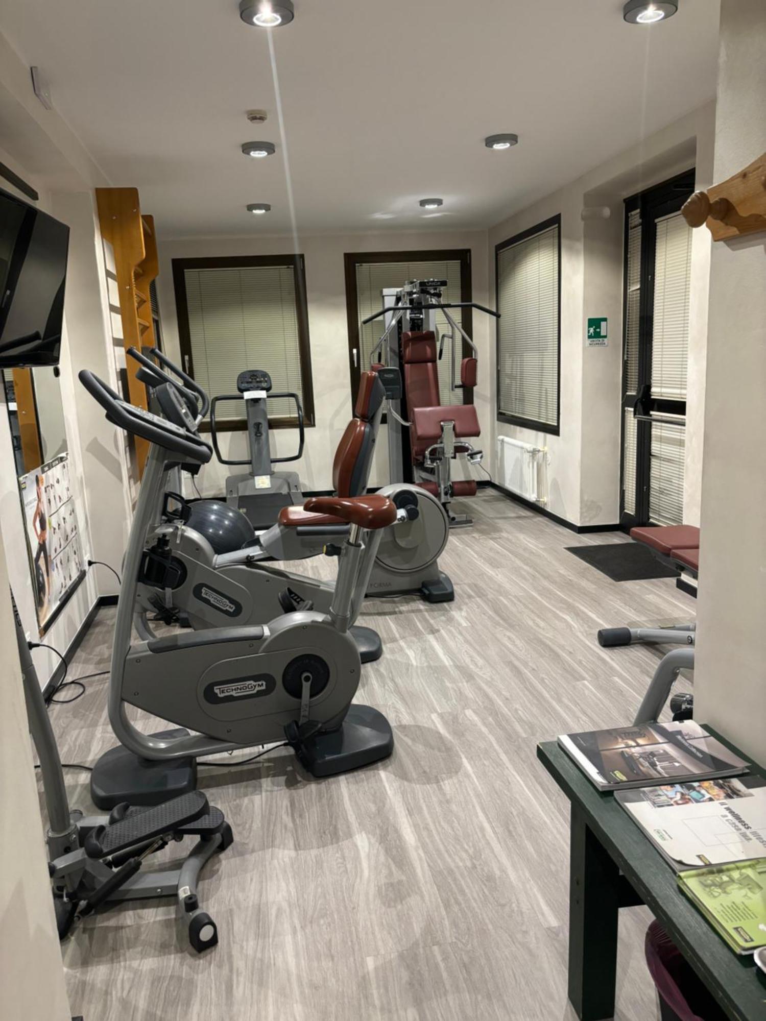 Alexander Hotel Alpine Wellness Dolomites 몰베노 외부 사진